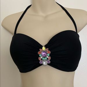 Gently used Victoria’s Secret black bikini top.